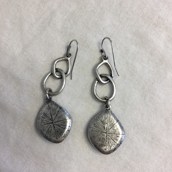 VTG Avon NRQ Necklace and Earrings Set - Picture 13 of 13